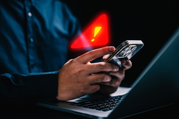 Prevenção a fraudes em cadastro: validação de identidade em onboarding digital de fintechs e bancos digitais